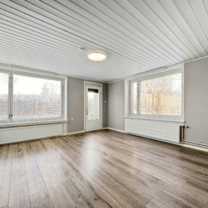 What Is the Difference Between Laminate and Vinyl Flooring Options?
